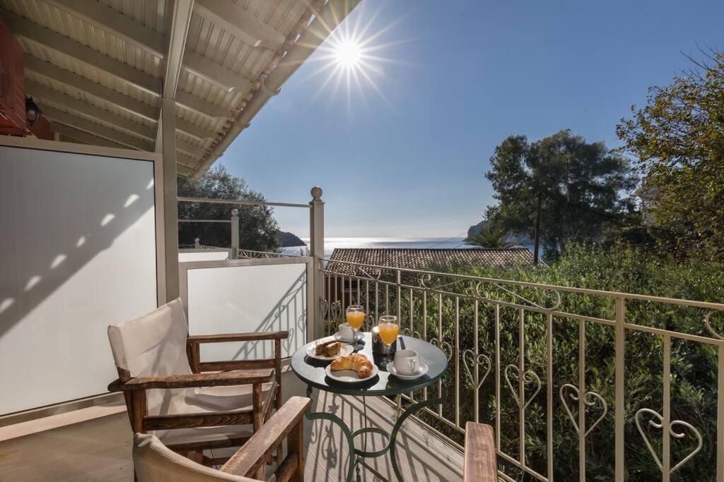 Villa Anthoussa In Palaiokastritsa Extérieur photo