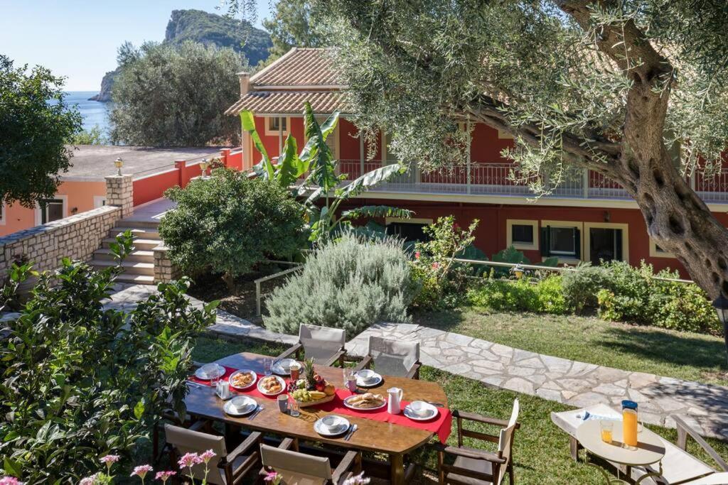Villa Anthoussa In Palaiokastritsa Extérieur photo